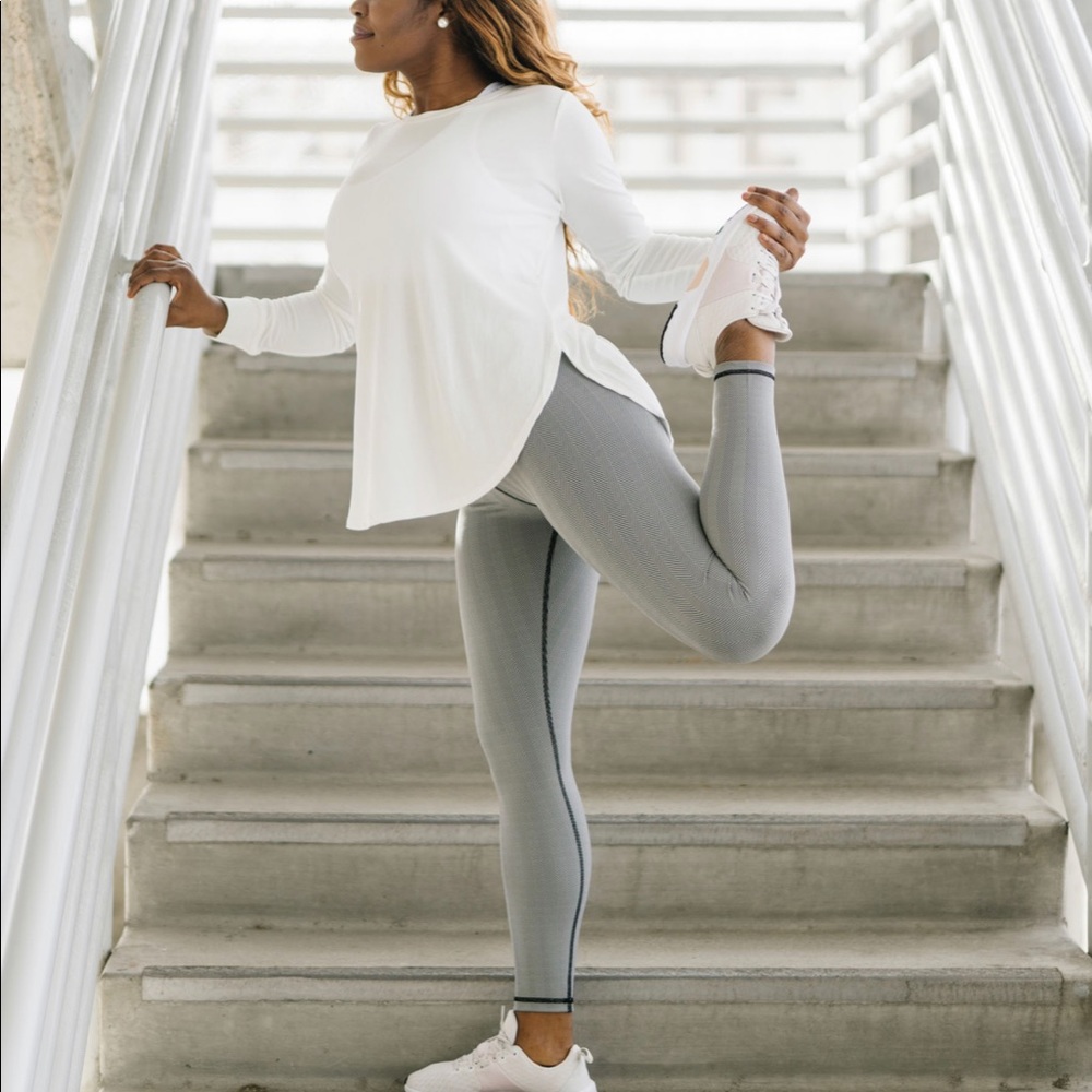 Zyia Black Herringbone Hi-Rise 7/8 Leggings